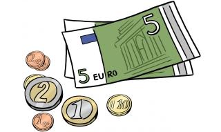 Zwei 5 Euro Geldscheine und wenige Münzen.
