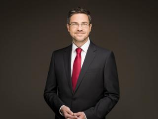 Ober-Bürgermeister Mike Schubert Porträtfotografie von Herrn Mike Schubert