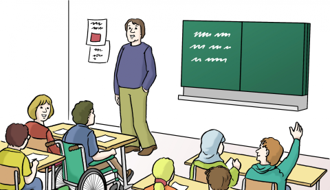 Klassen-Raum Lehrer steht vor der Tafel und unterrichtet Schulklasse. Schüler sitzen an Tischen mit Blick zum Lehrer.